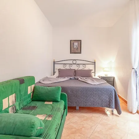 Awesome In With Wifi アパート トレビエハ